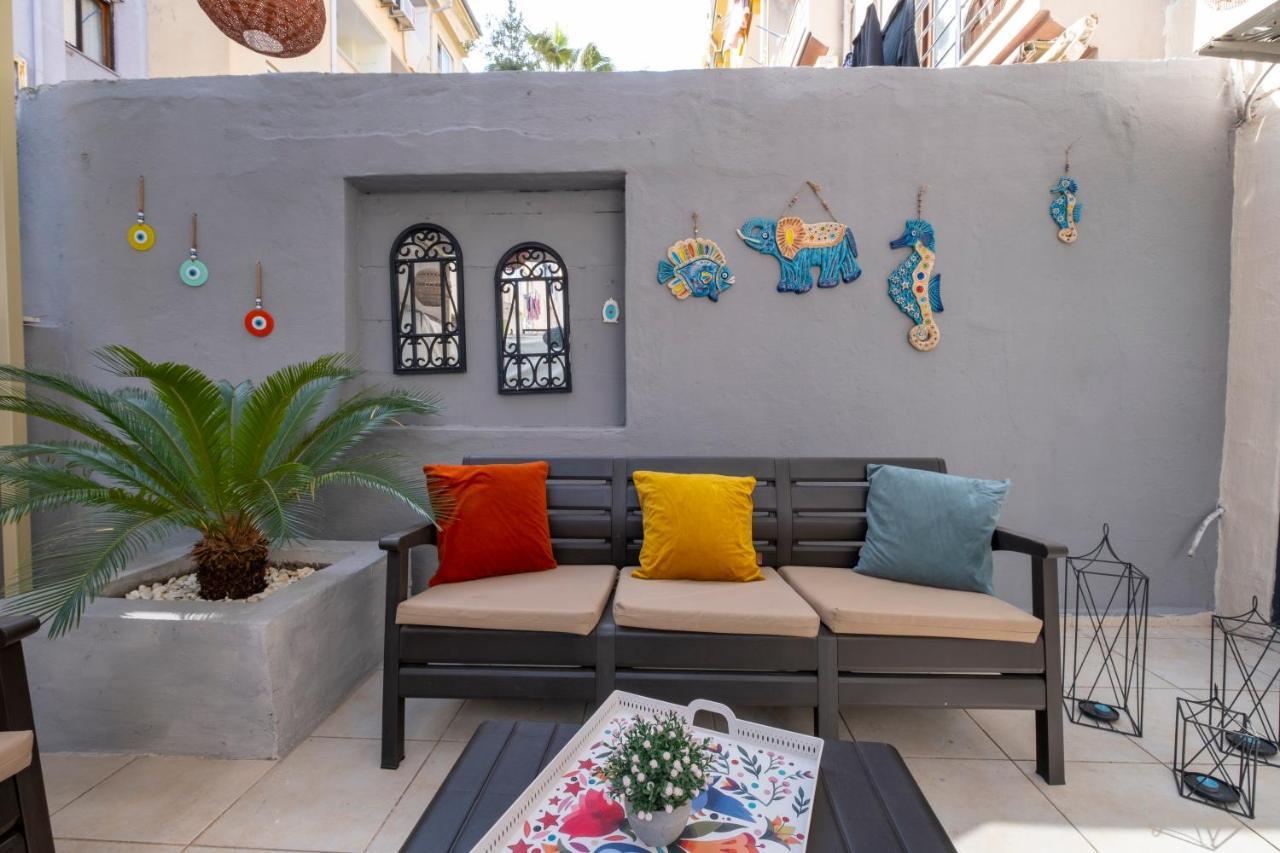 Ezgi'S Apartment With Private Garden In Marmaris Exteriör bild